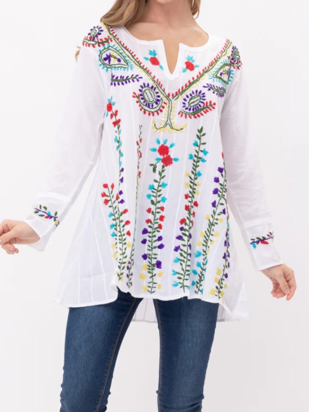NWT! Raj White Embroidered V-Neck Tunic Top